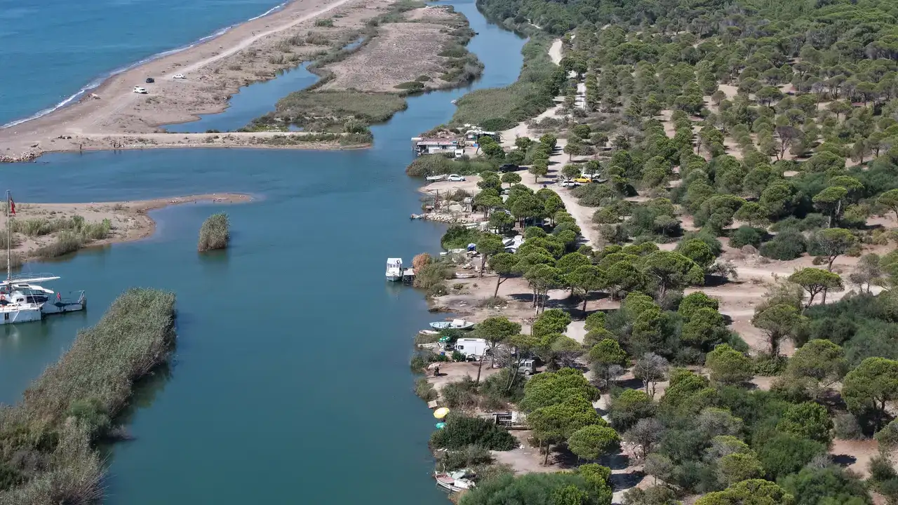Aksu Kumköy'de Özel Plajlı Kaçak Yapılar Yıkılacak 5